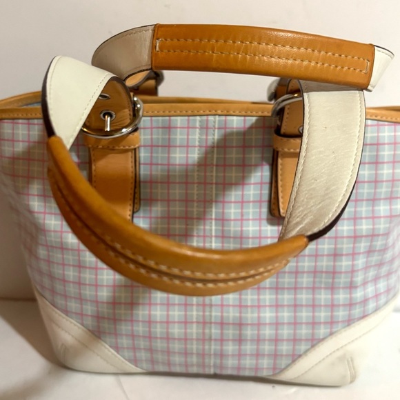 Coach vintage Canvas leather Stylish and Tan Women's Tote Bag - Picture 4 of 10